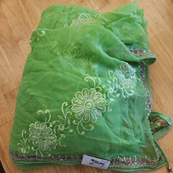 India Boutique Dresses & Skirts - Embroidered Green Traditional Indian Saree